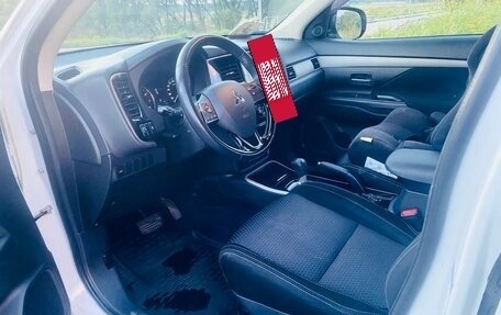 Mitsubishi Outlander III рестайлинг 3, 2018 год, 1 649 000 рублей, 5 фотография