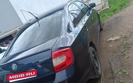 Skoda Rapid I, 2014 год, 900 000 рублей, 4 фотография