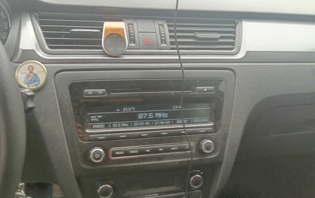 Skoda Rapid I, 2014 год, 900 000 рублей, 7 фотография