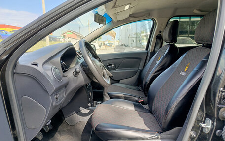 Renault Logan II, 2019 год, 900 000 рублей, 20 фотография