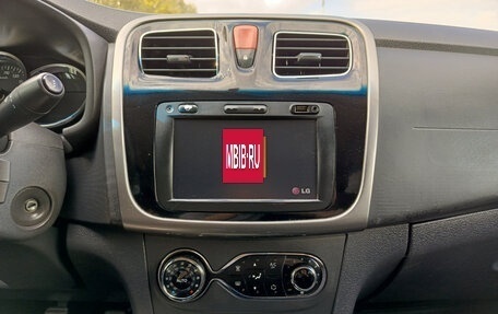 Renault Logan II, 2019 год, 900 000 рублей, 19 фотография