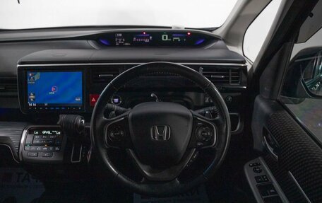 Honda Stepwgn IV, 2015 год, 1 850 000 рублей, 9 фотография