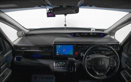 Honda Stepwgn IV, 2015 год, 1 850 000 рублей, 8 фотография