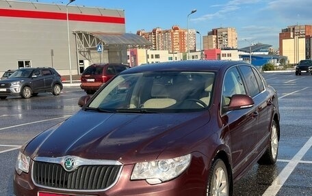 Skoda Superb III рестайлинг, 2012 год, 1 300 000 рублей, 1 фотография