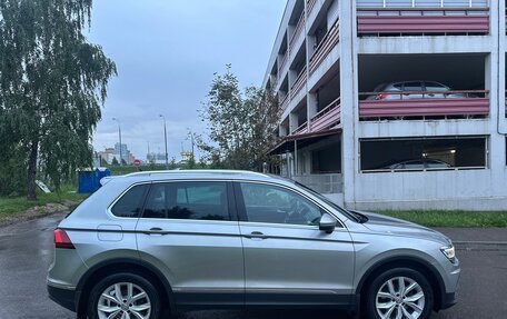 Volkswagen Tiguan II, 2017 год, 2 320 000 рублей, 2 фотография