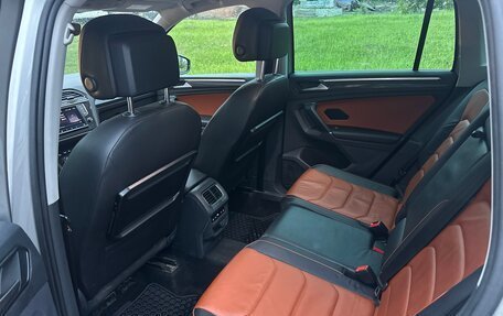 Volkswagen Tiguan II, 2017 год, 2 320 000 рублей, 12 фотография