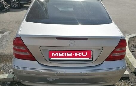 Mercedes-Benz C-Класс, 2003 год, 610 000 рублей, 4 фотография