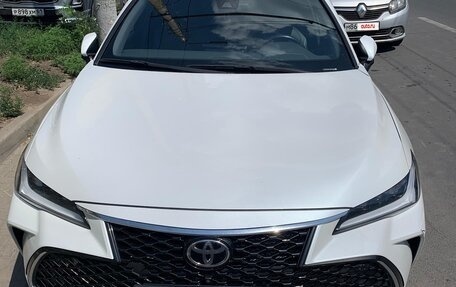 Toyota Avalon, 2022 год, 3 800 000 рублей, 2 фотография