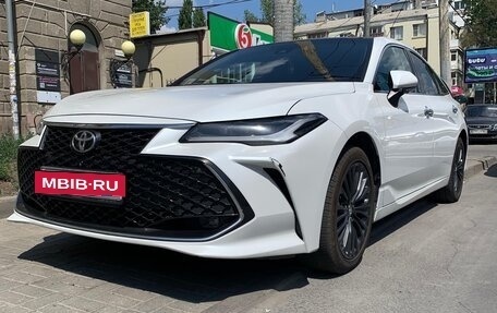 Toyota Avalon, 2022 год, 3 800 000 рублей, 5 фотография