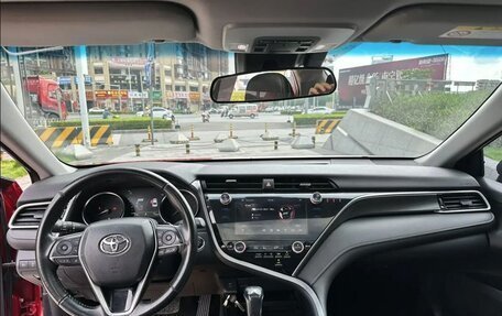 Toyota Camry, 2022 год, 2 500 000 рублей, 7 фотография