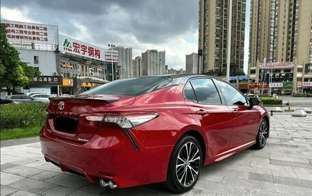 Toyota Camry, 2022 год, 2 500 000 рублей, 3 фотография