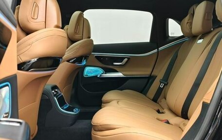 Mercedes-Benz E-Класс, 2025 год, 6 300 000 рублей, 8 фотография