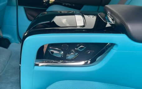 Rolls-Royce Cullinan, 2022 год, 21 000 000 рублей, 21 фотография