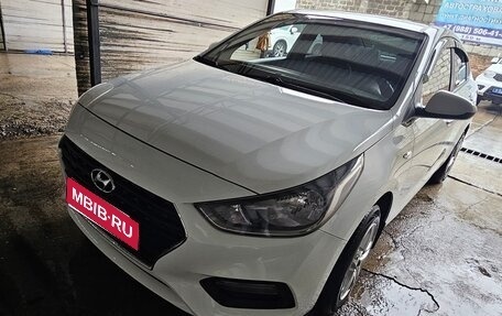 Hyundai Solaris II рестайлинг, 2018 год, 849 000 рублей, 1 фотография