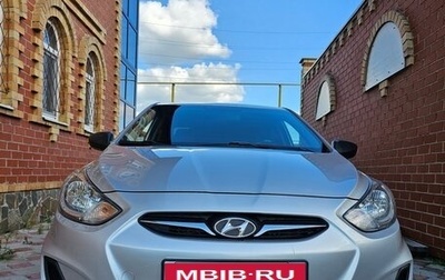 Hyundai Solaris II рестайлинг, 2013 год, 890 000 рублей, 1 фотография