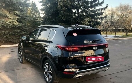 KIA Sportage IV рестайлинг, 2018 год, 1 800 000 рублей, 4 фотография