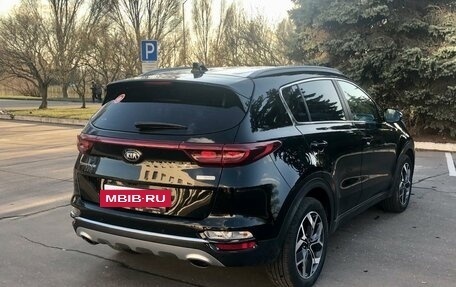 KIA Sportage IV рестайлинг, 2018 год, 1 800 000 рублей, 3 фотография
