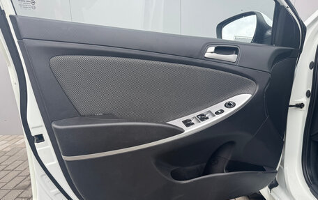 Hyundai Solaris II рестайлинг, 2011 год, 770 000 рублей, 17 фотография