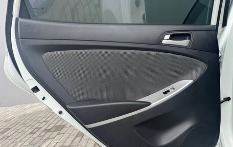 Hyundai Solaris II рестайлинг, 2011 год, 770 000 рублей, 18 фотография