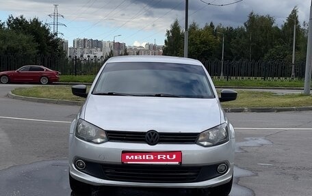 Volkswagen Polo VI (EU Market), 2010 год, 530 000 рублей, 2 фотография