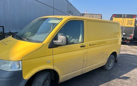 Volkswagen Transporter T5 рестайлинг, 2008 год, 830 000 рублей, 2 фотография