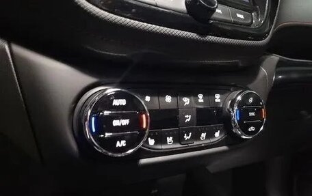 Chevrolet TrailBlazer, 2022 год, 2 350 000 рублей, 19 фотография