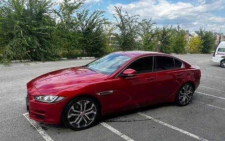 Jaguar XE I рестайлинг, 2016 год, 1 750 000 рублей, 6 фотография