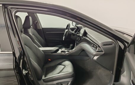 Toyota Camry, 2021 год, 3 245 000 рублей, 19 фотография
