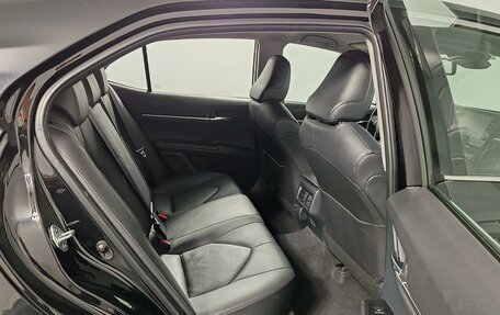 Toyota Camry, 2021 год, 3 245 000 рублей, 20 фотография