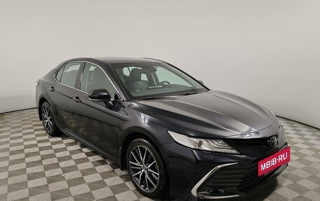 Toyota Camry, 2021 год, 3 245 000 рублей, 3 фотография