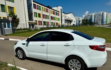 KIA Rio III рестайлинг, 2014 год, 995 000 рублей, 2 фотография