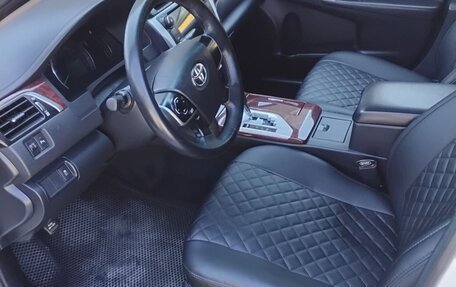 Toyota Camry, 2013 год, 1 330 000 рублей, 7 фотография