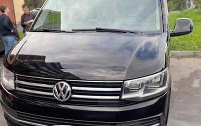 Volkswagen Caravelle T6 рестайлинг, 2016 год, 3 200 000 рублей, 1 фотография