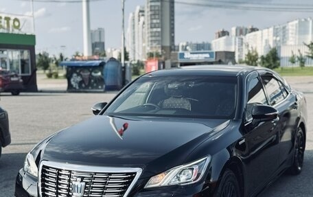 Toyota Crown, 2016 год, 2 100 000 рублей, 1 фотография