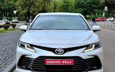 Toyota Camry, 2022 год, 2 500 000 рублей, 1 фотография