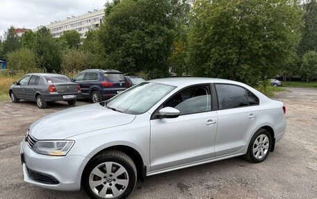 Volkswagen Jetta VI, 2012 год, 1 150 000 рублей, 2 фотография