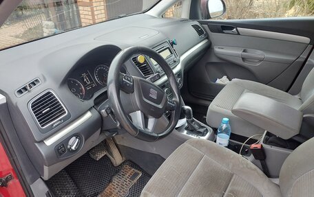 SEAT Alhambra II рестайлинг, 2013 год, 1 100 000 рублей, 6 фотография