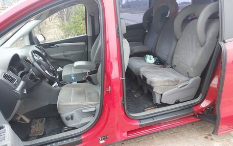 SEAT Alhambra II рестайлинг, 2013 год, 1 100 000 рублей, 14 фотография