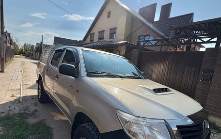 Toyota Hilux VII, 2014 год, 2 550 000 рублей, 3 фотография
