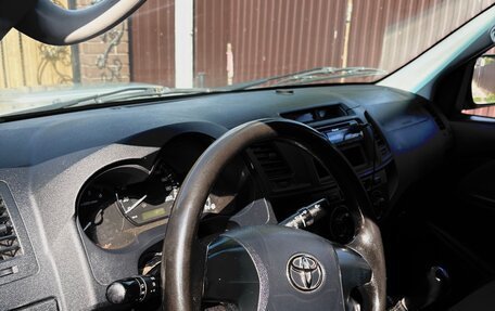 Toyota Hilux VII, 2014 год, 2 550 000 рублей, 9 фотография