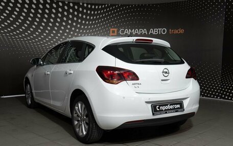 Opel Astra J, 2010 год, 696 000 рублей, 4 фотография