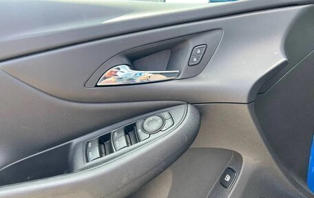 Chevrolet Volt II, 2017 год, 1 700 000 рублей, 15 фотография