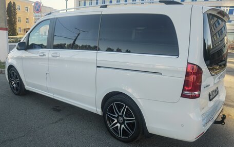Mercedes-Benz V-Класс, 2019 год, 5 700 000 рублей, 8 фотография