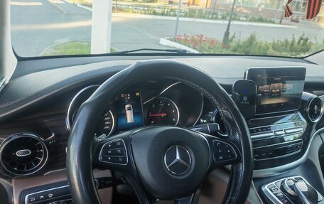 Mercedes-Benz V-Класс, 2019 год, 5 700 000 рублей, 20 фотография