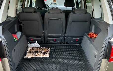 Volkswagen Touran III, 2012 год, 1 350 000 рублей, 7 фотография