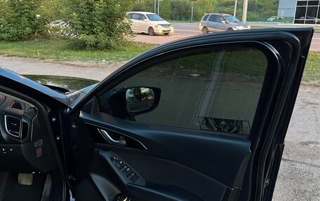 Mazda Axela, 2015 год, 1 450 000 рублей, 18 фотография