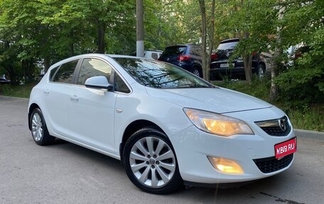 Opel Astra J, 2012 год, 790 000 рублей, 1 фотография