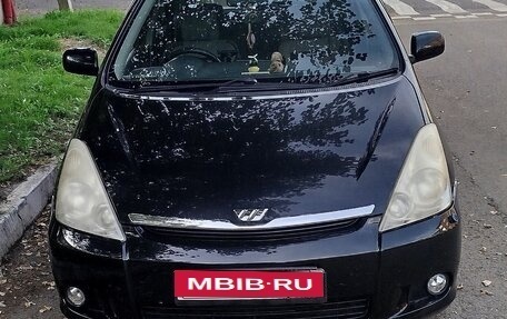 Toyota Wish II, 2005 год, 600 000 рублей, 1 фотография