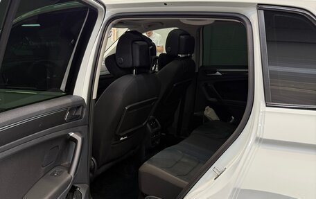 Volkswagen Tiguan II, 2019 год, 3 400 000 рублей, 9 фотография