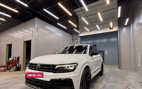 Volkswagen Tiguan II, 2019 год, 3 400 000 рублей, 2 фотография